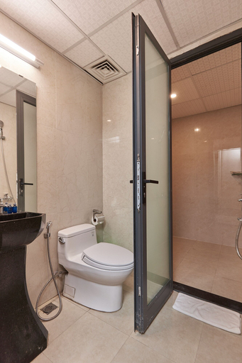 Bathroom 4, Mercury Boutique Hotel, Da Nang