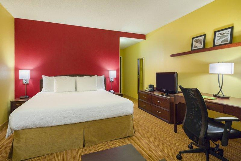 Bedroom 2, Courtyard by Marriott Wilmington Brandywine, New Castle