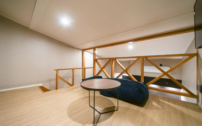 Bedroom 6