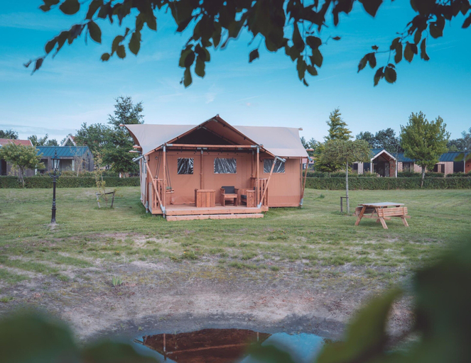 Exterior 5, Forest-edge Glamping Tent, Noordoostpolder