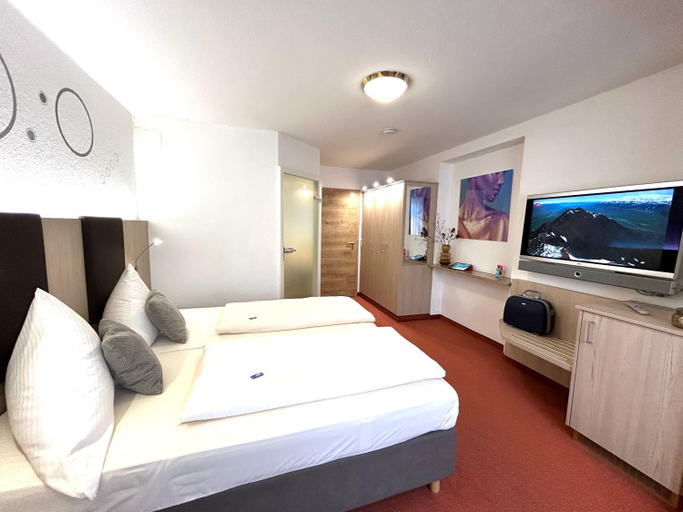 Bedroom 3, Wurmtaler Gastehaus, München