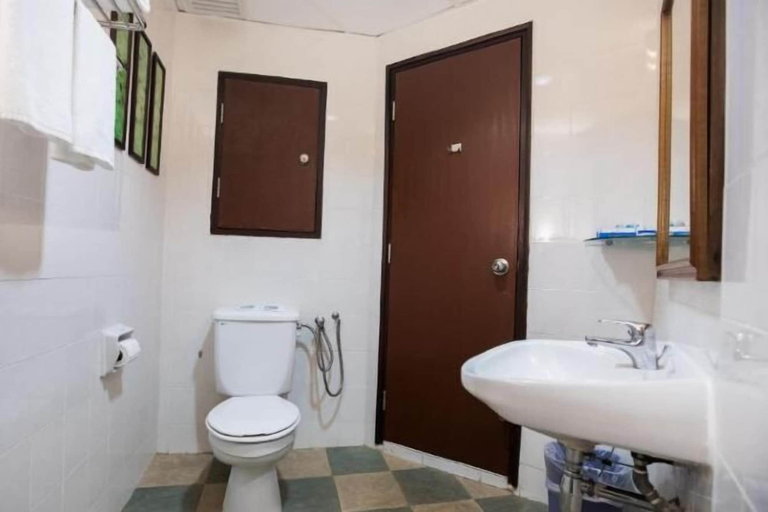 Bathroom 7