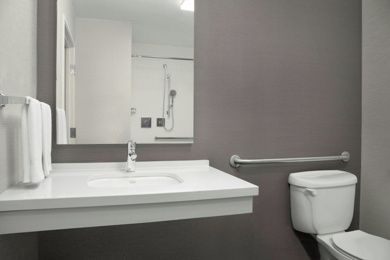 Bathroom 4, Courtyard by Marriott Lakeland, Polk