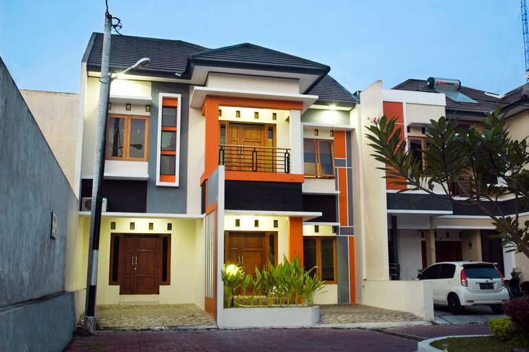 Exterior & Views, Guesthouse Omah Ningrat Jogja, Sleman