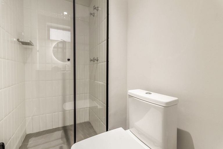 Bathroom 11