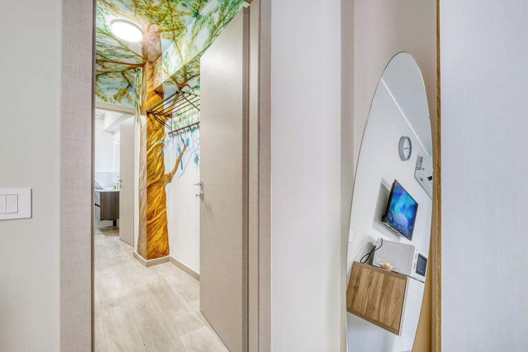 Interior 3, Merlo C - town center & private parking, Savona
