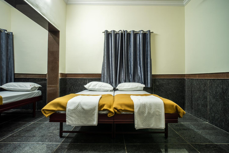Others 4, RajGaurav Lodging, Kolhapur