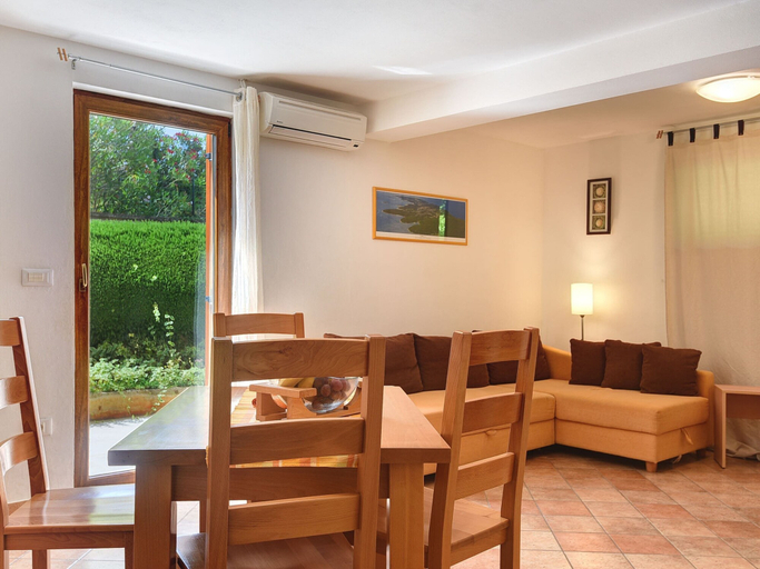 Dining 2, Apartment in Croatia Near the Coast, Medulin