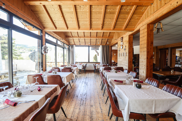 Food & Drinks 5, Le Domaine de L'Adoux, Alpes-de-Haute-Provence