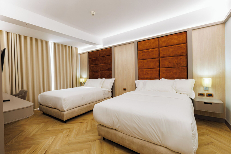 Bedroom 5, Hotel Fieri, Fierit