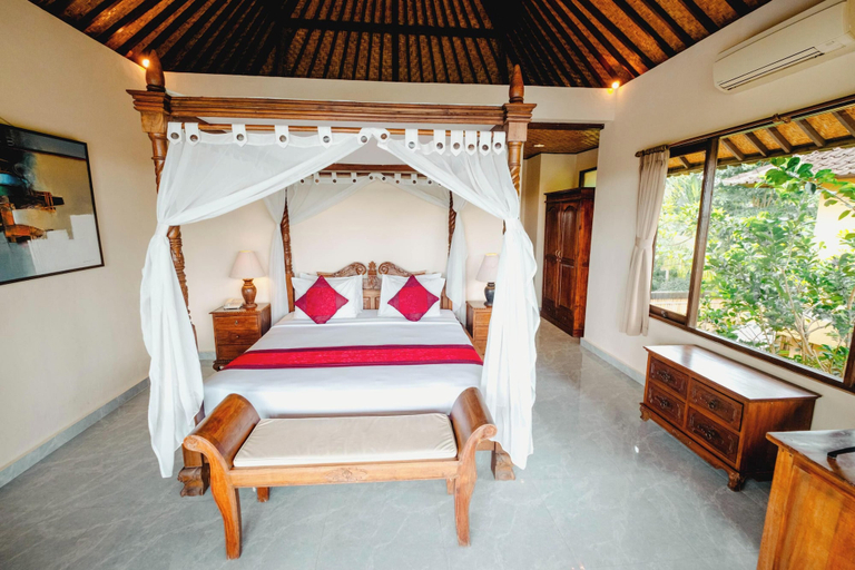 Bedroom 13