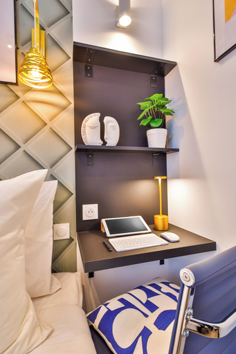Bedroom 2, WS Notre-Dame - Jussieu, Paris