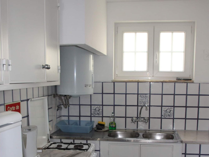 Private kitchen, Cosy Apartment in Burgau, Lagos