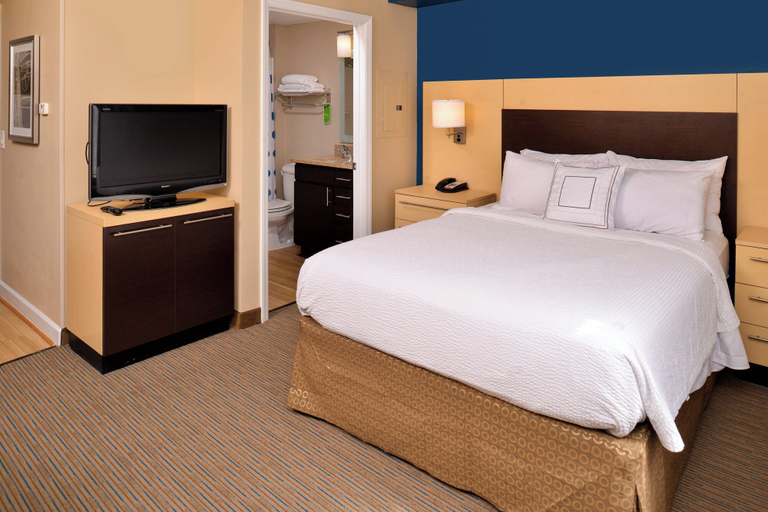 Bedroom 4, TownePlace Suites by Marriott Wilmington/Wrightsville Beach, New Hanover