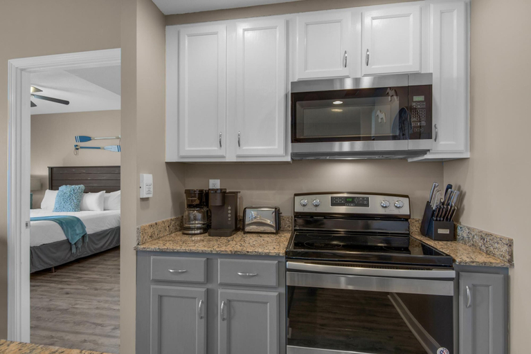 Others 5, Sterling Reef 1704, Bay