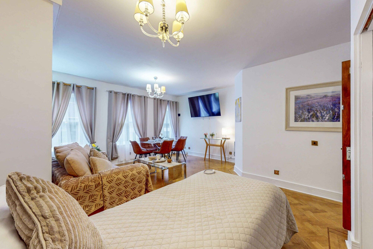 Bedroom 3, Park Lane Apartments Mayfair Collection, London