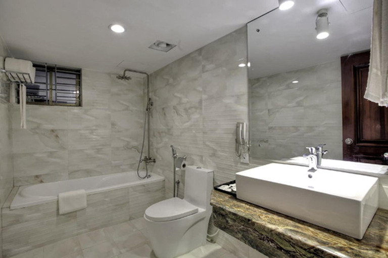 Bathroom 5, Hotel Star Pacific, Sylhet