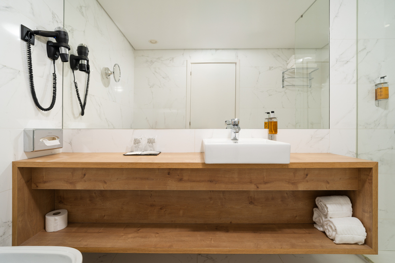 Bathroom 5, Portus Cale Hotel, Porto