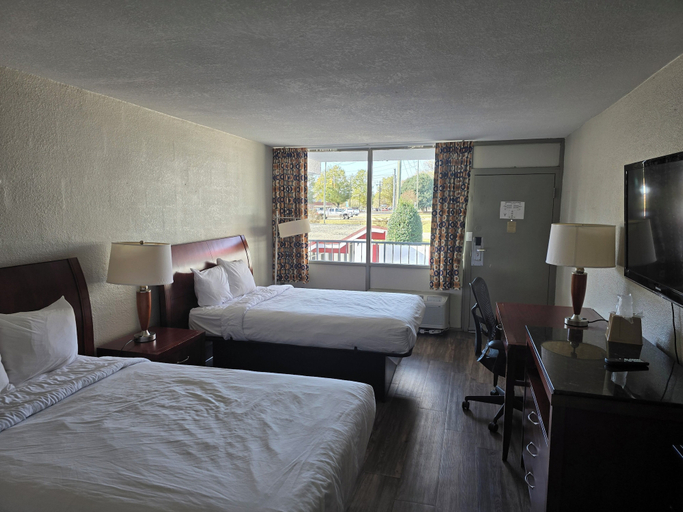Bedroom 4, Motel 6 Raleigh, NC – Downtown South, Wake
