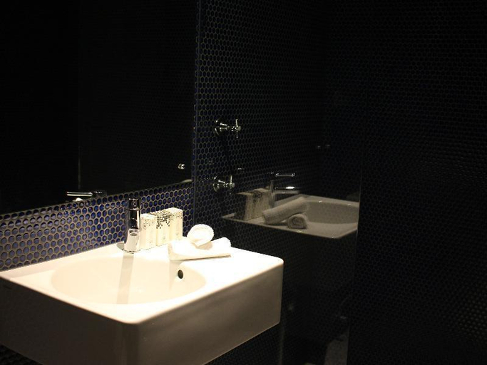 Bathroom 8