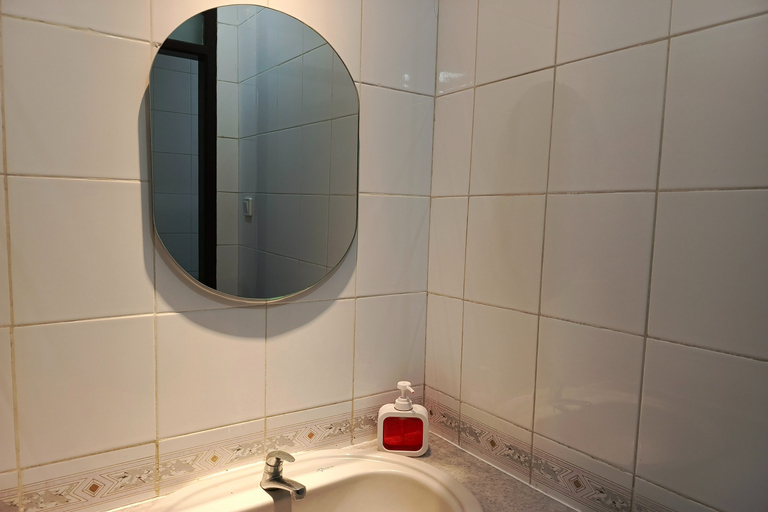Bathroom 11