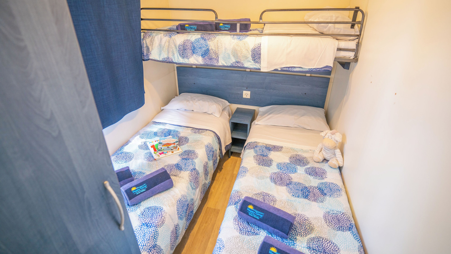 Bedroom 2, Happy Camp in Camping Golden Sunset, West Greece