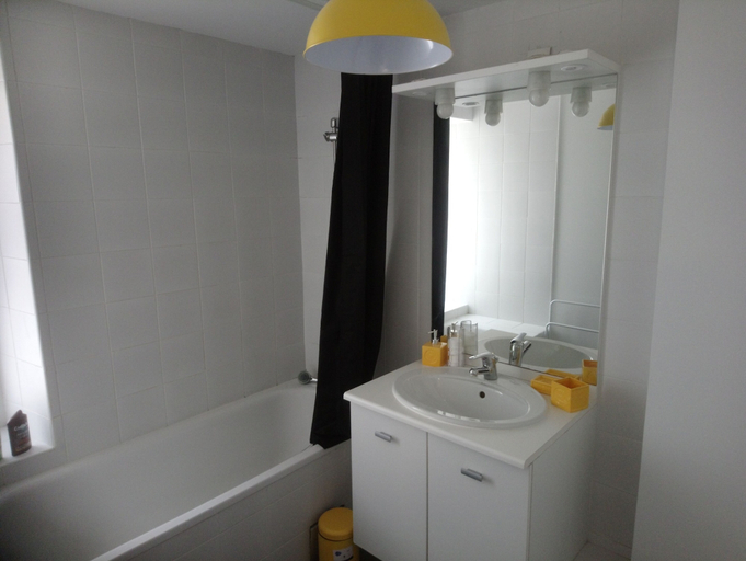 Bathroom 4, Appart Cosy Brest Les Capucins, Finistère
