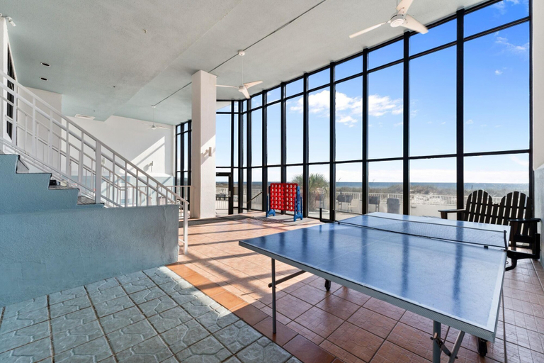 Sport & Beauty 5, Summerchase 401, Baldwin