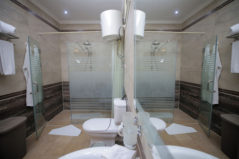 Bathroom 3, Cairo Taj Hotels & Suites - Dokki, Ad-Duqi