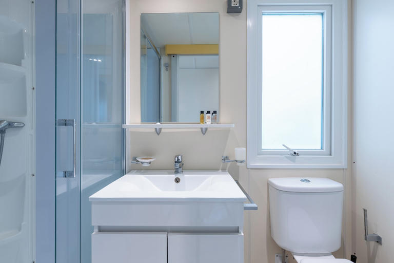 Bathroom 3, Villaggio Miramare, Livorno