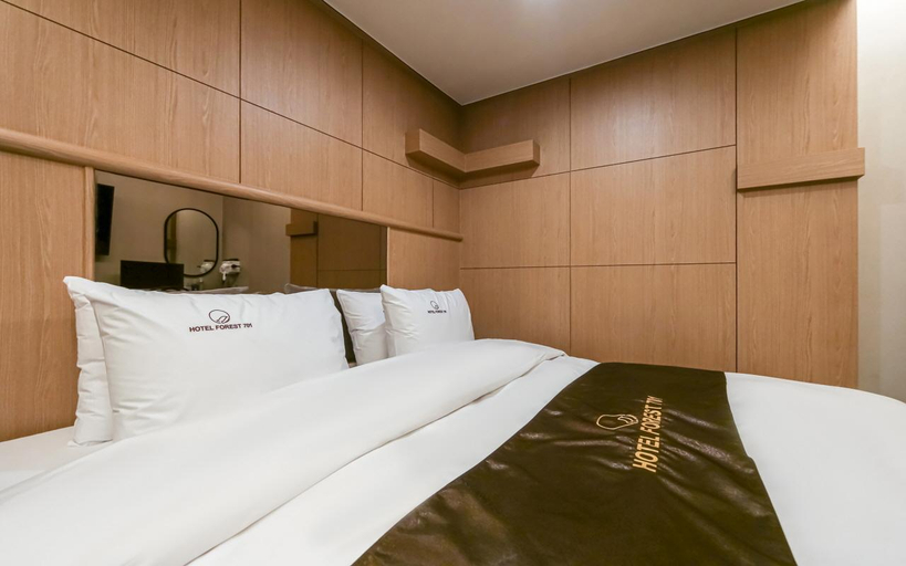 Bedroom 11