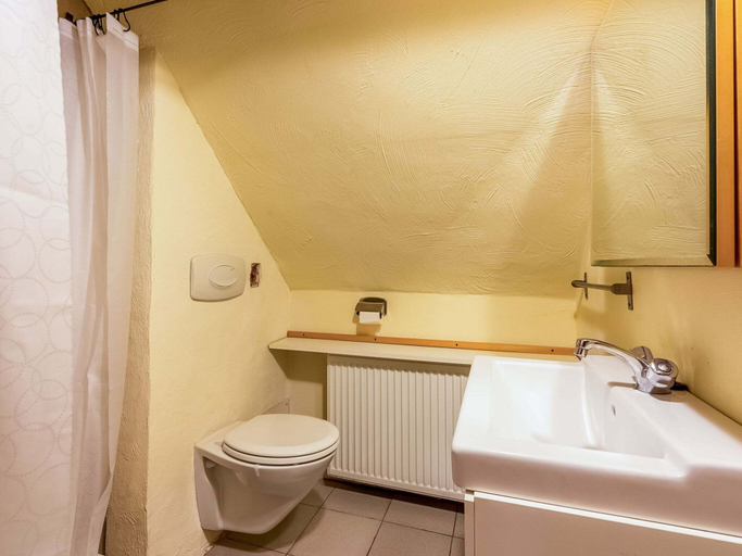 Bathroom 3, Oud-rekem Heritage Hideaway, Limburg