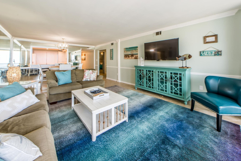 Others 5, Shoreline Towers 3104, Okaloosa