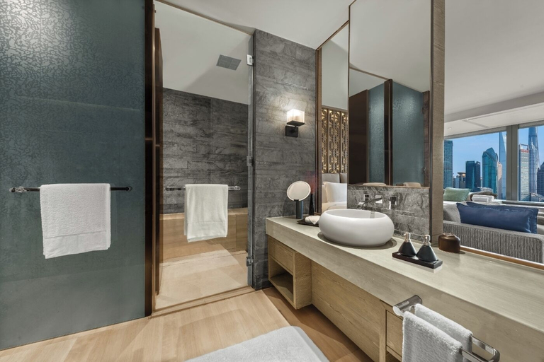 Bathroom 19
