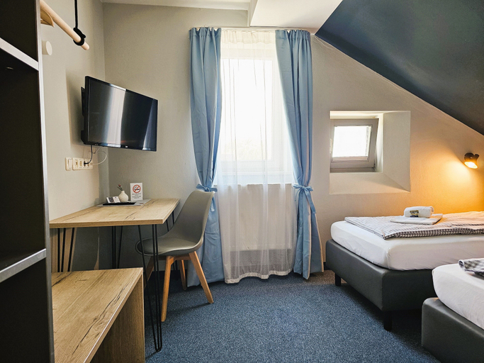 Bedroom 30