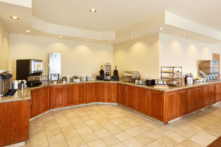 Food & Drinks 4, Spark by Hilton South East Corpus Christi, Nueces