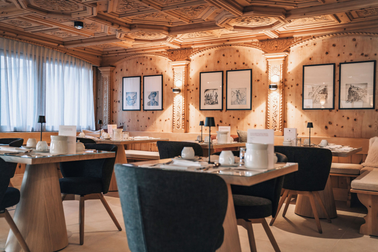 Food & Drinks 5, Swiss Alpine Hotel Allalin, Visp