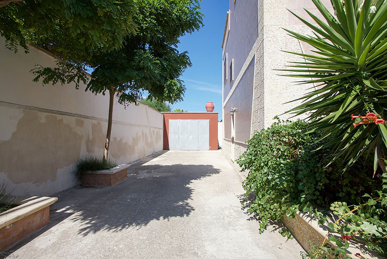 Property grounds 4, Villa Irene Nice Seaview, Lecce