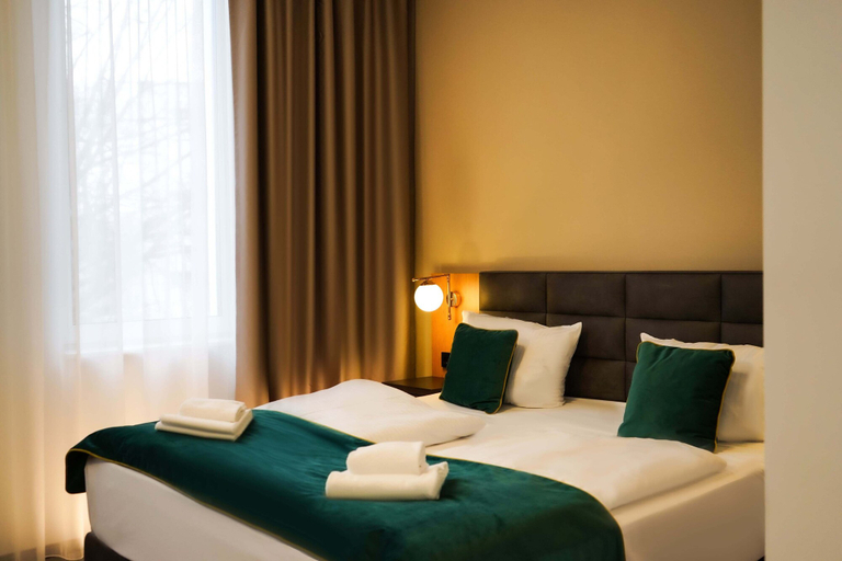 Bedroom 5, M-Pire Hotel Berlin, Berlin