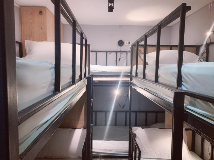 Bedroom 26