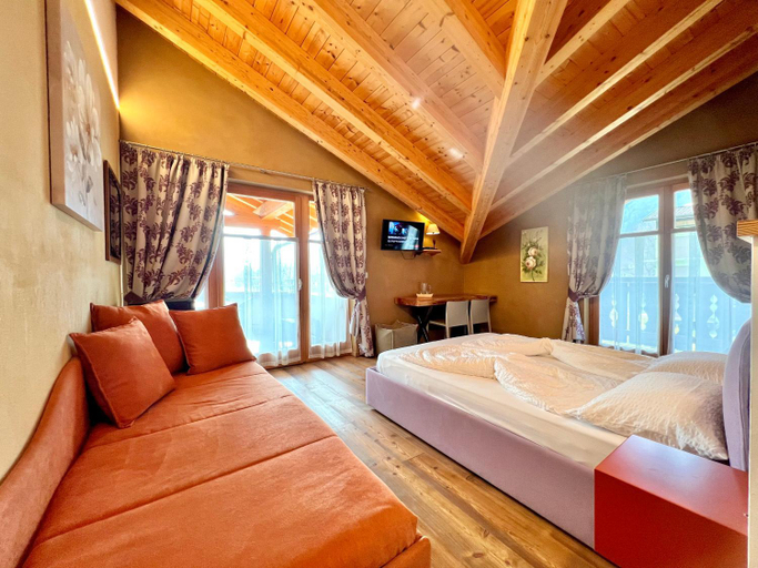 Bedroom 2, B&B Fattoria Dalla Patty, Trento