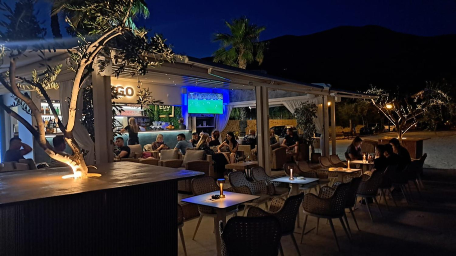 Food & Drinks 4, Tina Little Paradise, Kaštela