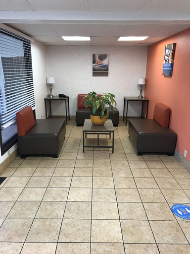 Public Area 2, Motel 6 Saint Paul, MN - I-94., Ramsey