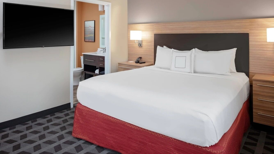 Bedroom 16