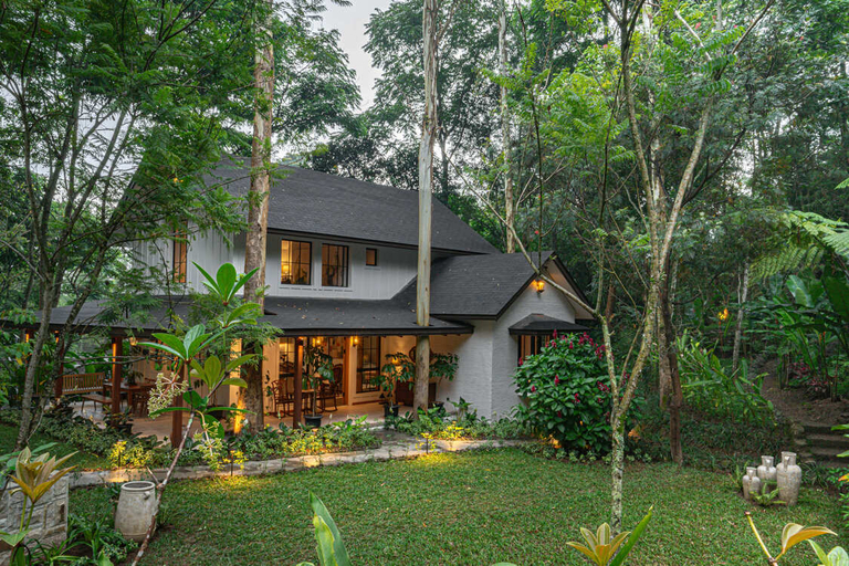 Exterior 8