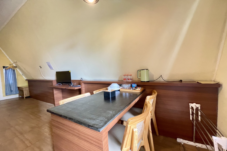 Dining Room 4