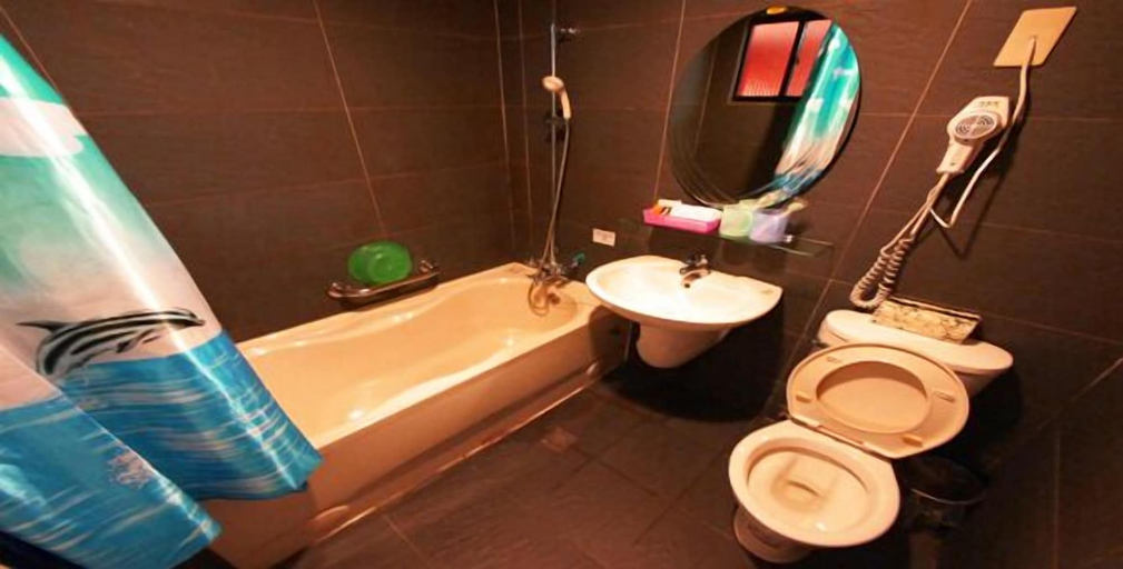 Bathroom 4, Fuchia Hotel, Keelung