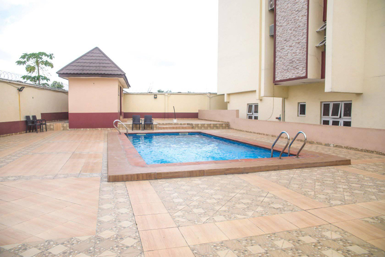 Sport & Beauty 4, SKB Apartments, Kosofe