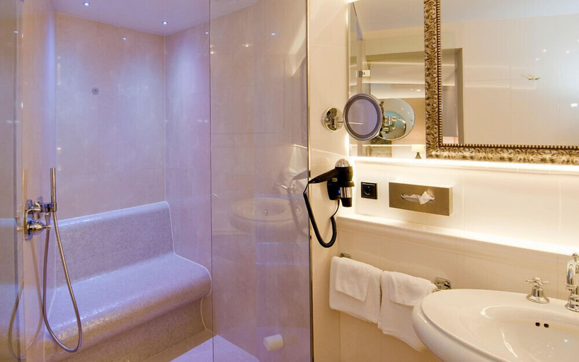Bathroom 4, Hotel Bloemendal, Vaals