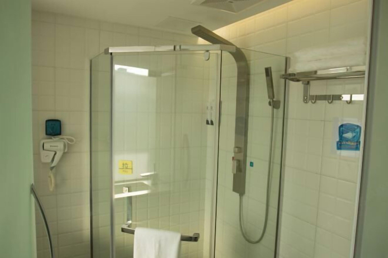 Bathroom 4, JiFeng Hotel (Dehua Cidu Avenue), Quanzhou